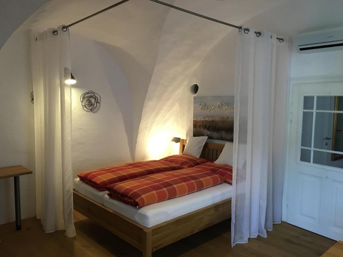 Ferienhaus Beim Turm Breitenbrunn am Neusiedler See Esterno foto